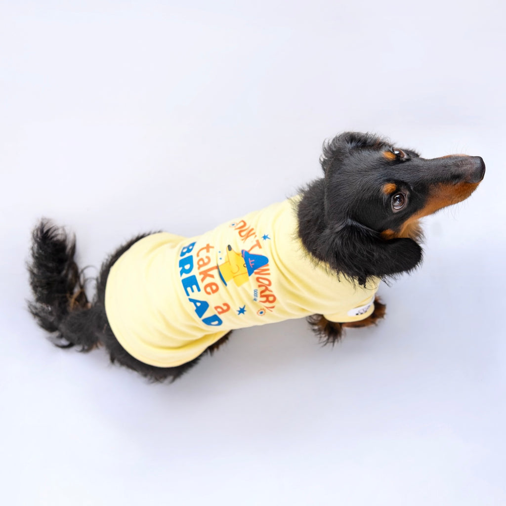 Salchica con camiseta manga corta para perros estampada take a bread - Good Bark